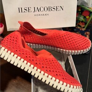 Ilse Jacobsen Women's Coral Slip-On Sneakers